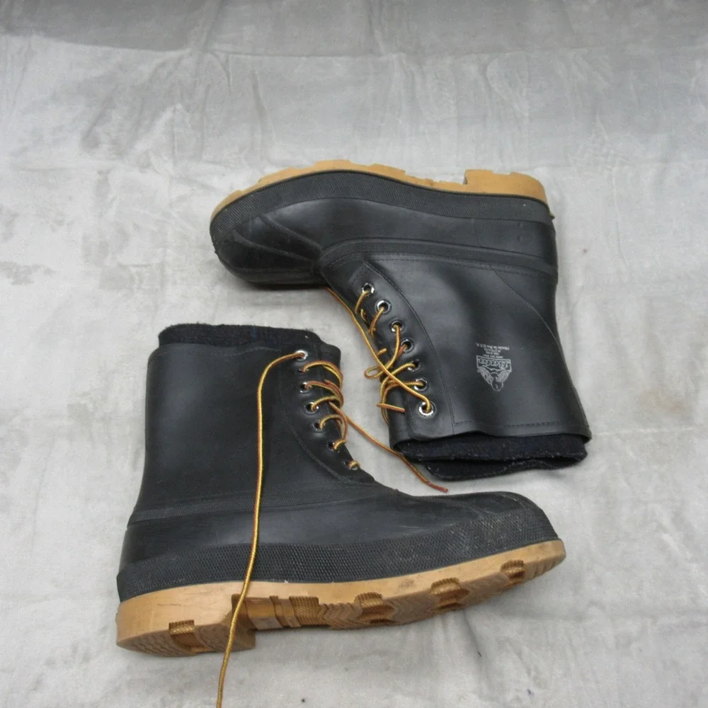 Bata rubber boots